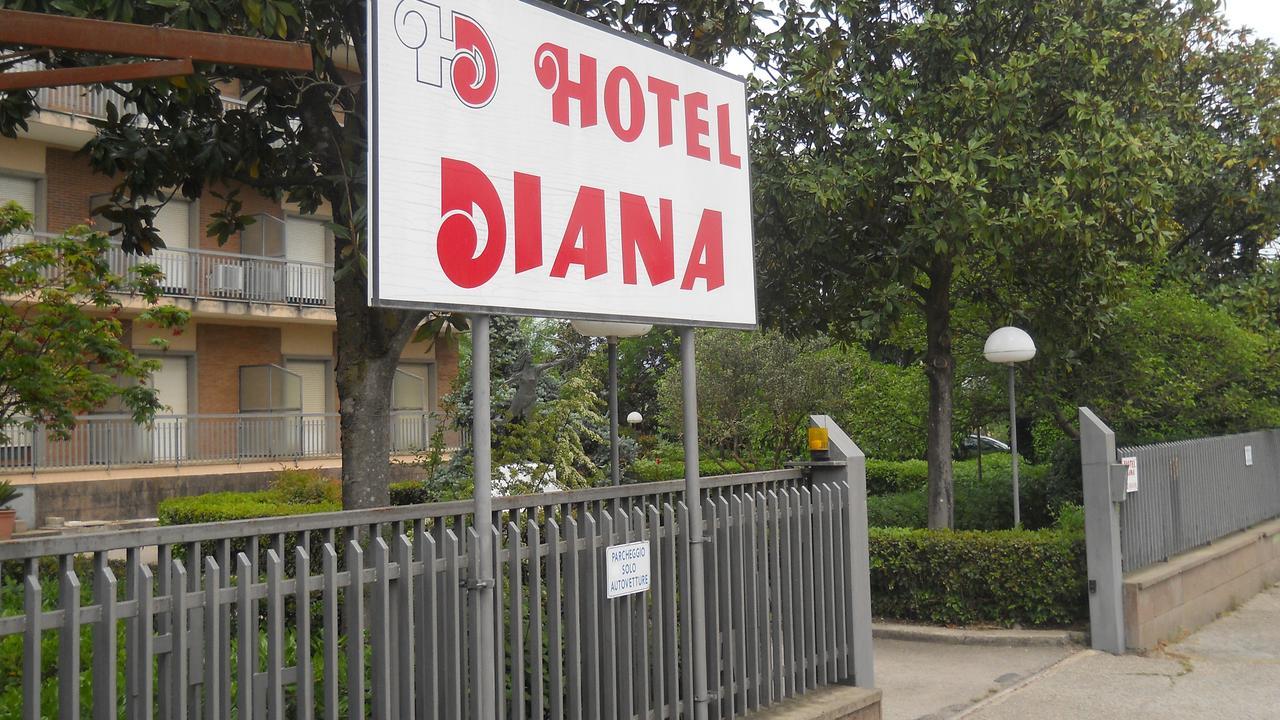 Hotel Diana Cassino Bagian luar foto